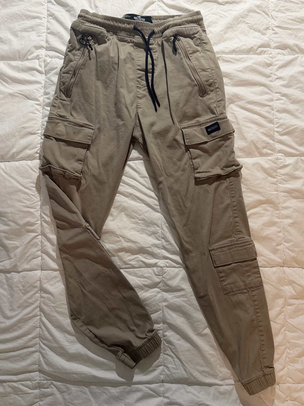Hollister Men's Khaki Cargo Joggers XS